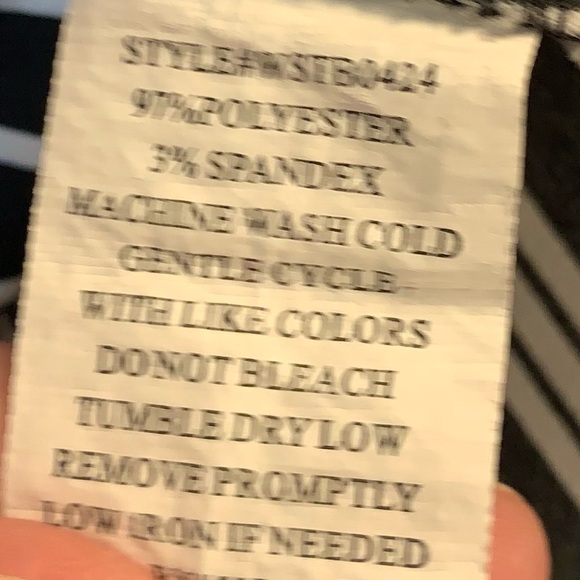 Notations classic black & white top shirt blouse, 2X - Picture 10 of 10